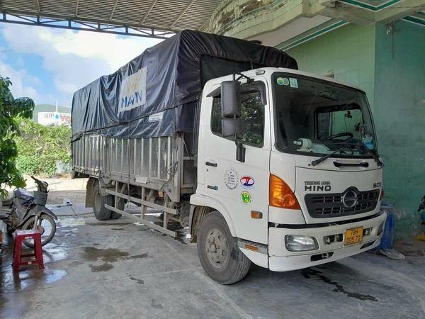 Cứu trợ vận chuyển Giao hàng vận chuyển Tuy Hoà Phú Yên vùng lũ lụt (2)