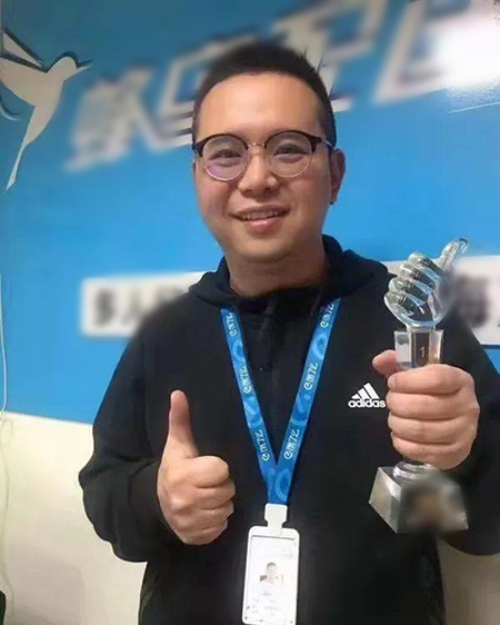 Từ nhân viên giao hàng trở thành giám đốc đầy động lực