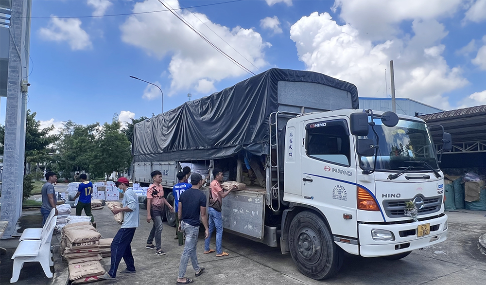 Vận chuyển Giao phát ship Ninh Bình chành nhà xe gửi hàng đi Bắc Kạn (1)